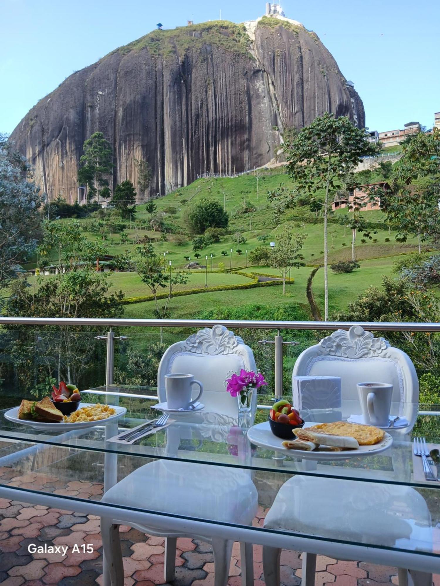Piedra Del Penol Hotel Guatapé 外观 照片